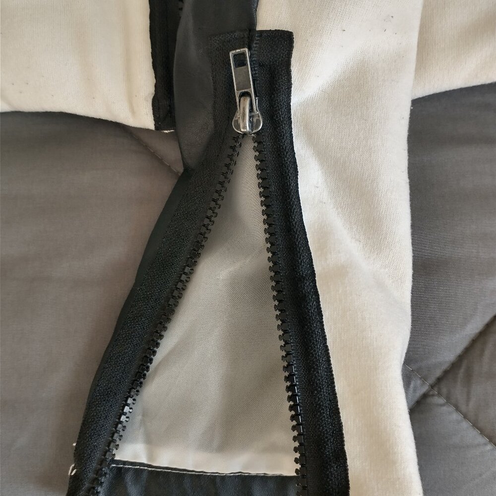 B/W Papertee Jacket - Picture 4 of 6